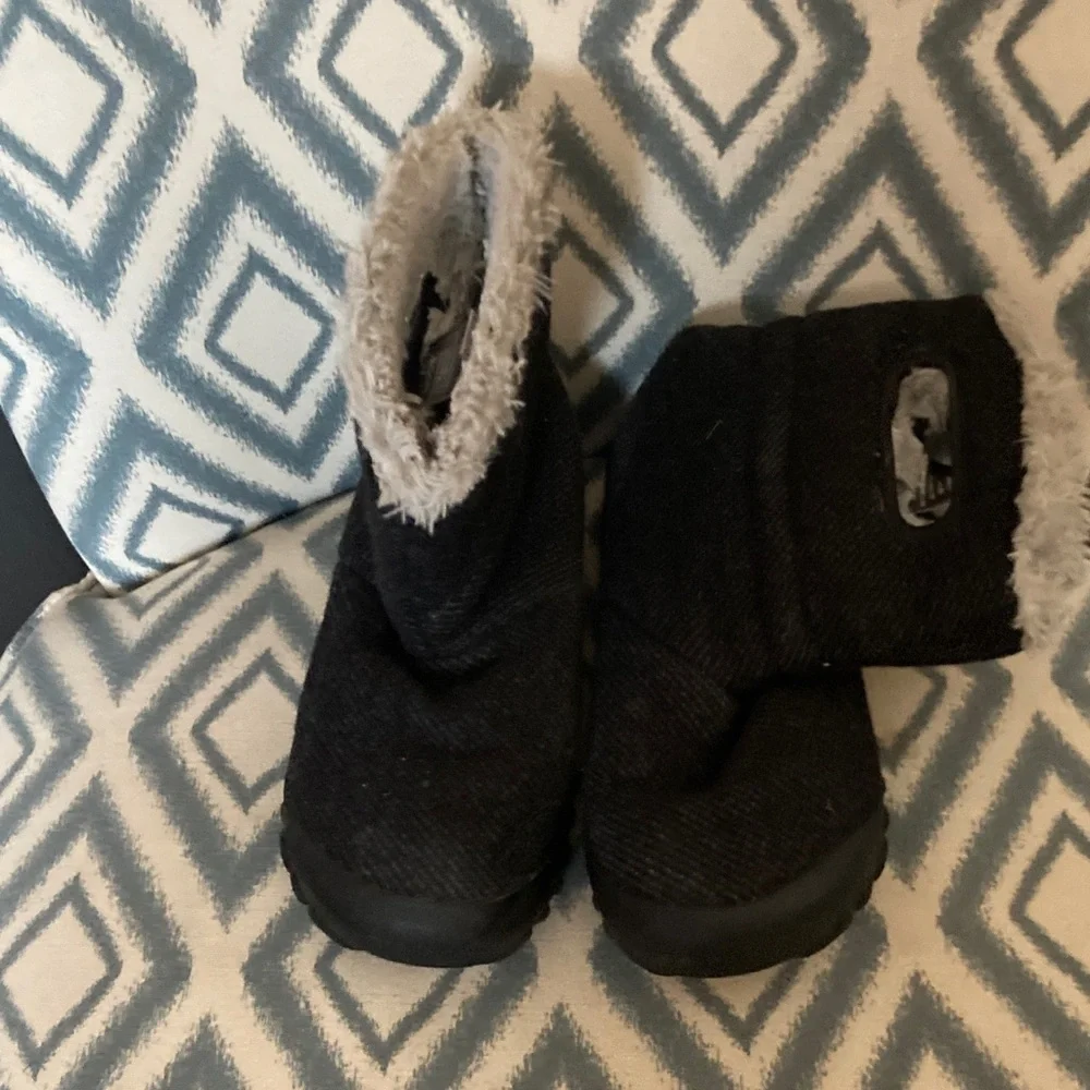 Bogs Black Boots 9